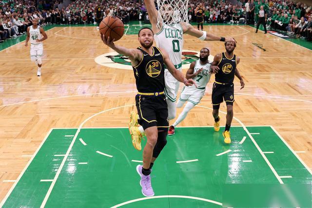 NBA新赛季强化判罚辅助手推人 球员需调整打法